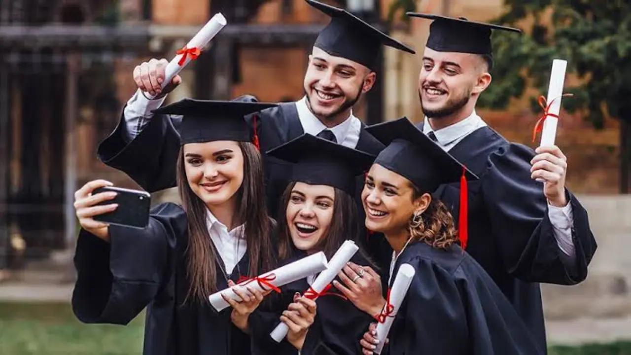 LIC HFL VIDYADHAN SCHOLARSHIP 2025